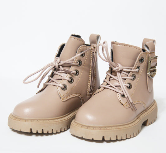 Botine cu blăniță