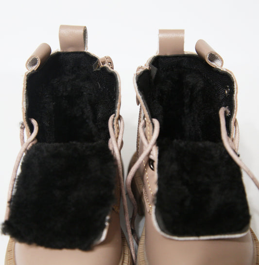 Botine cu blăniță