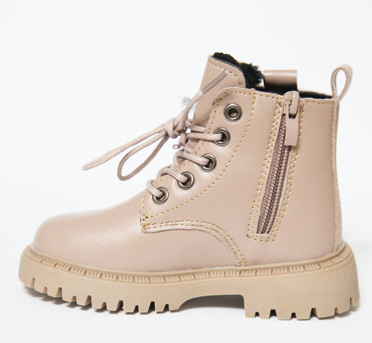 Botine cu blăniță